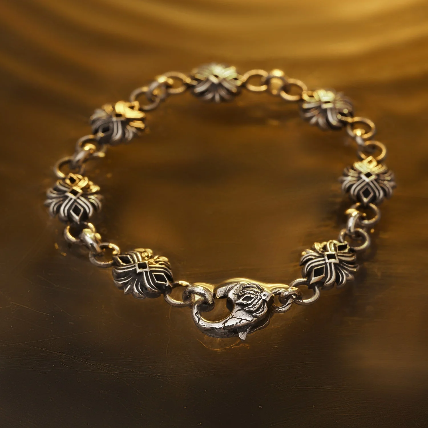 Huron Lotus Black Silver - Image 4