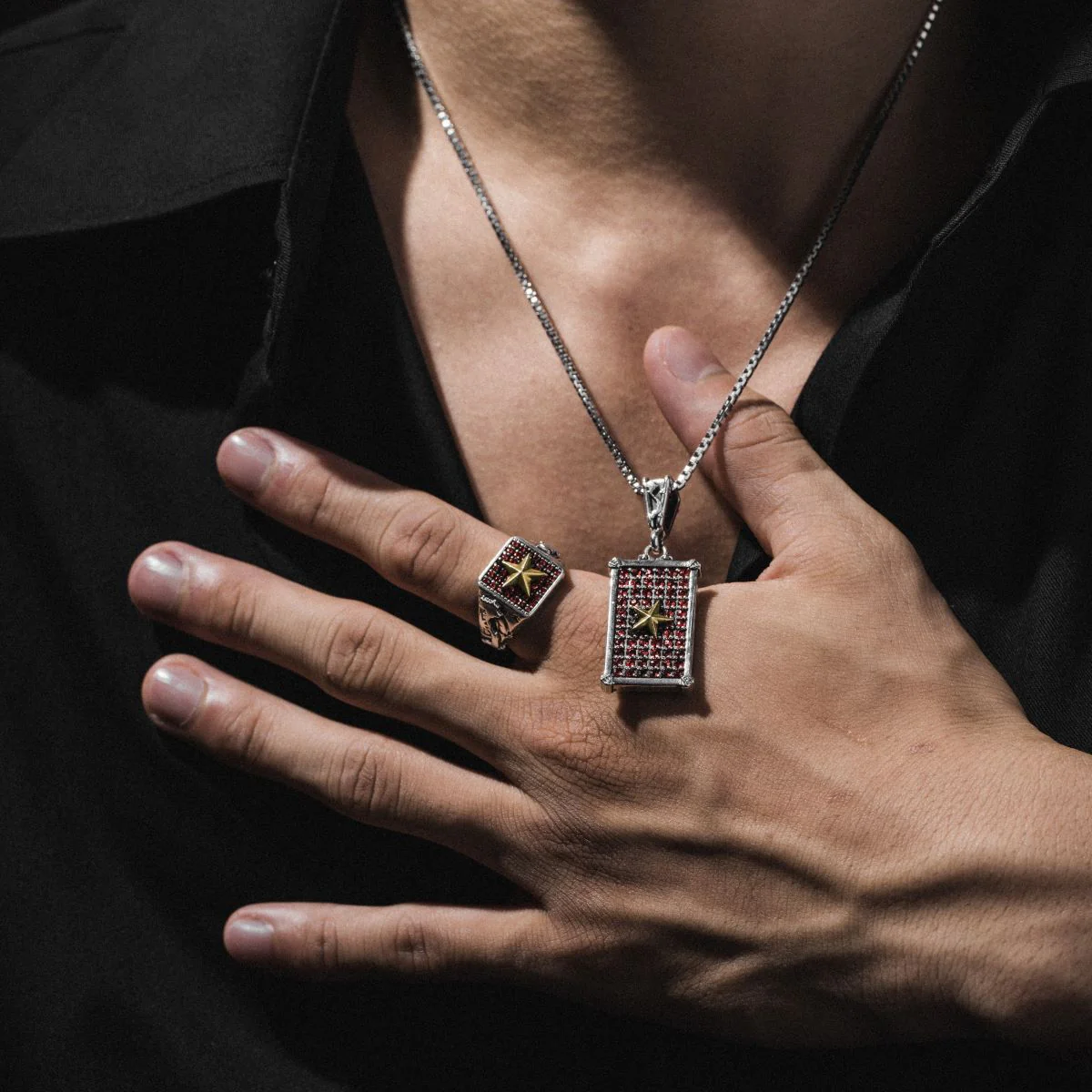 Nam Quốc Sơn Hà Men’s Pendant - Image 2