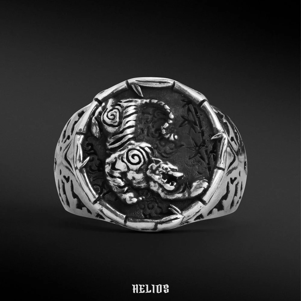White Tiger Constance Helios Black Silver